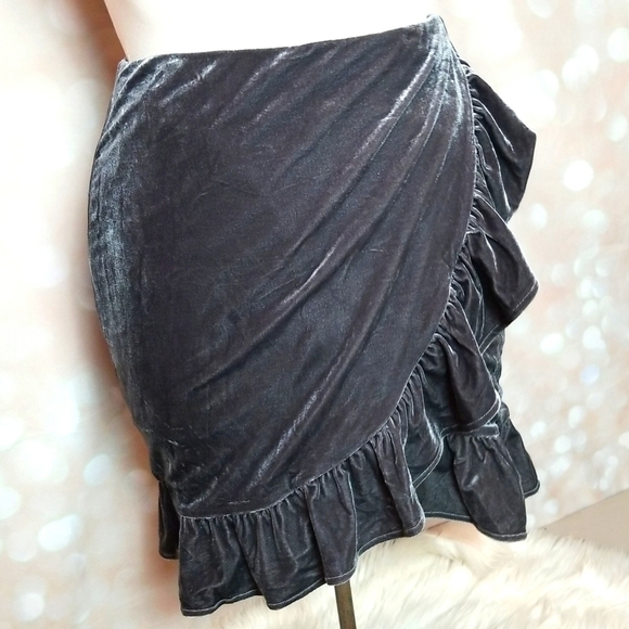 Lovers & Friends | Gray Velvet Faux Wrap Ruffled Mini Skirt - Picture 2 of 9